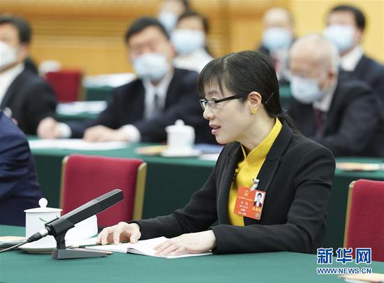 5月24日，全國人大代表禹誠參加湖北代表團(tuán)的審議并發(fā)言。新華社記者 黃敬文 攝